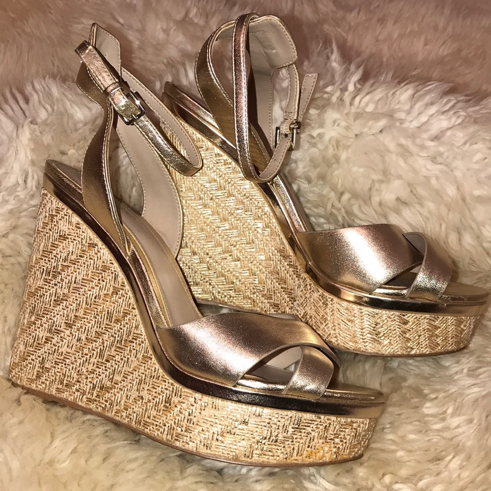 Aldo gold metallic wedge strappy sandals